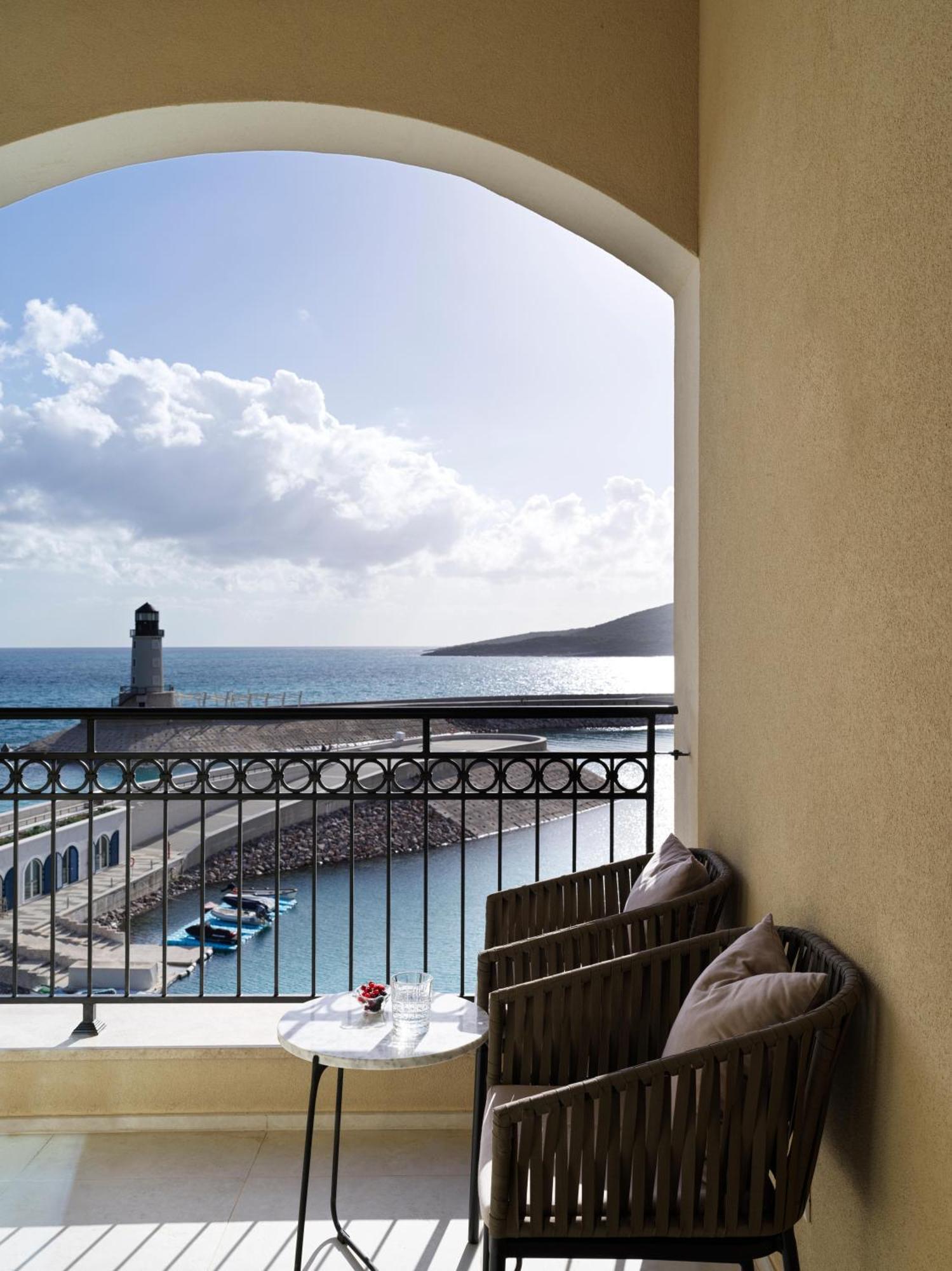 Отель The Chedi Lustica Bay Тиват